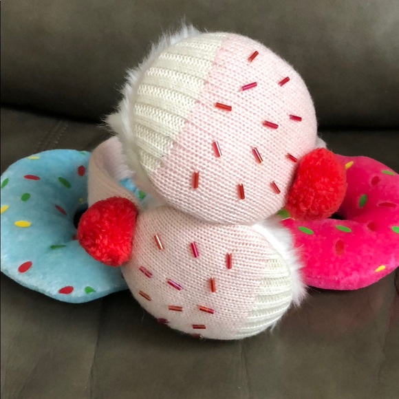 kate spade Accessories Kate Spade Cupcake Ear Muffs Poshmark